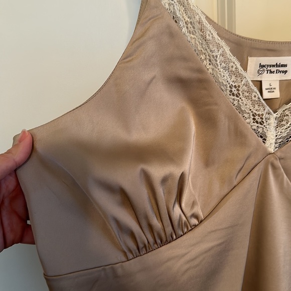 Lace and Silky Cami with Spaghetti Straps - Picture 3 of 7